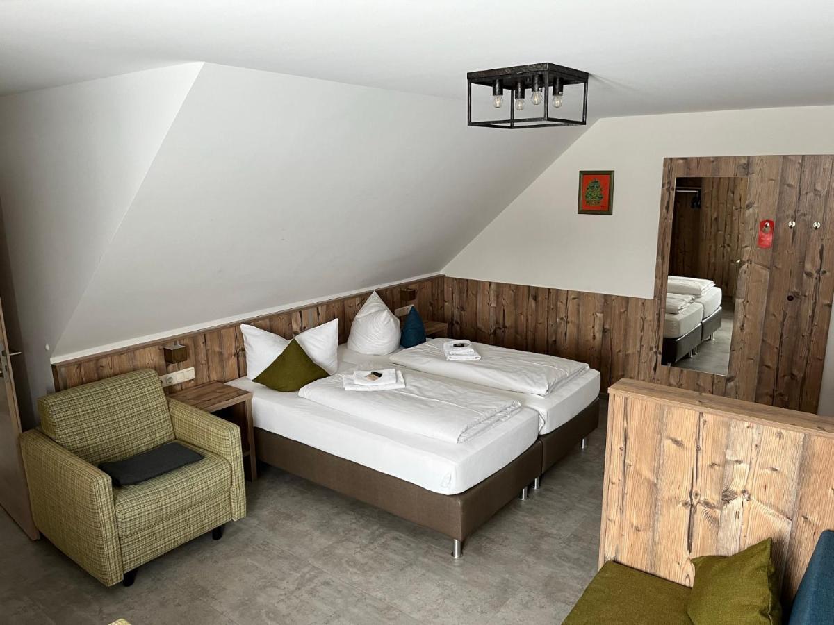 Gasthaus-Pension Hofmann Oberdachstetten ภายนอก รูปภาพ